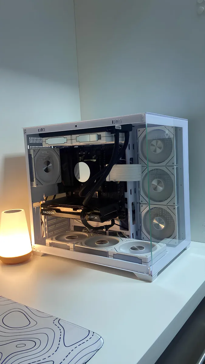 Snow Build, PC White
